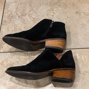 Black Suede Women's Ankle Leather  Booties with Low Block 1 inch Heel size 7